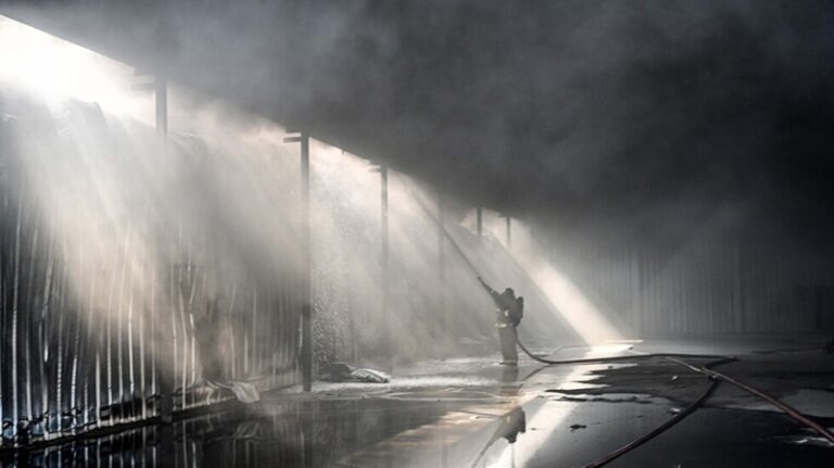 حريق الكويت.. التماس كهربائي؟