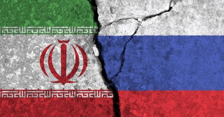 سفير إيران لدى روسيا: طهران لم تعلق اتفاق التعاون الجديد مع موسكو