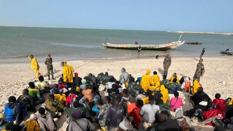 البحرية المغربية: أنقذنا 91 شخصاً على متن قارب هجرة غير شرعية