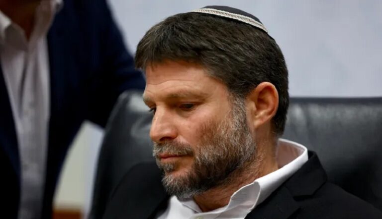 وزير المالية الصهيوني: لا مفر من حرب مع “حزب الله”