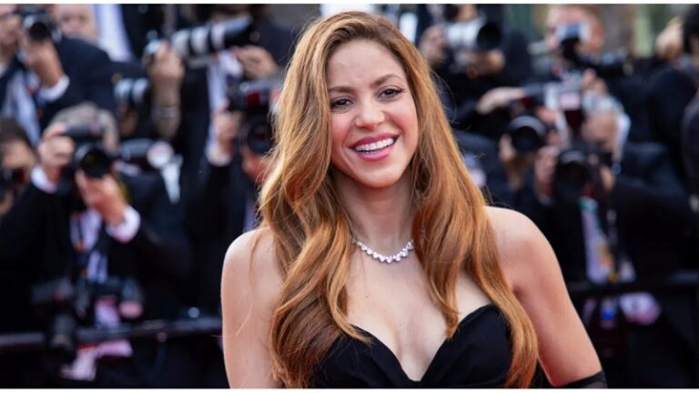 شاكيرا في علاقة رسمية جديدة؟