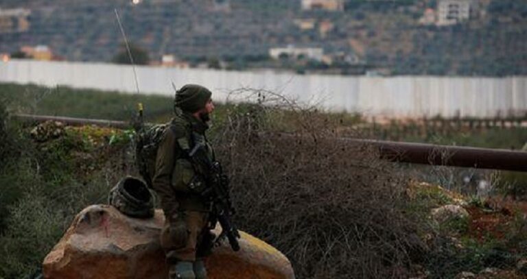 بالفيديو.. تضرر منزل في “مرجليوت”بصواريخ من لبنان