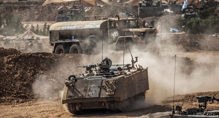 بالفيديو.. الاحتلال يسحب مدرعة له فجّرتها “القسام” في رفح!