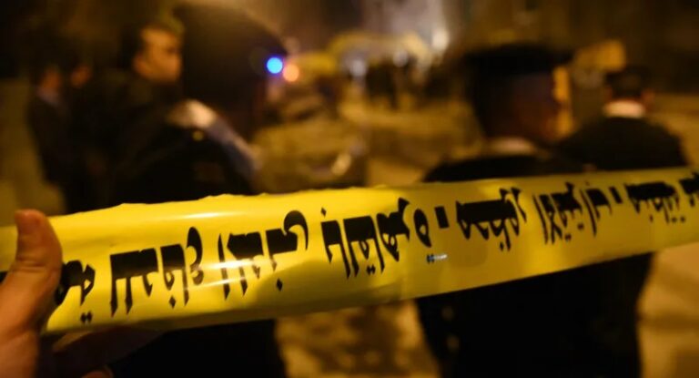 إلقاء طفل من الطابق الخامس!