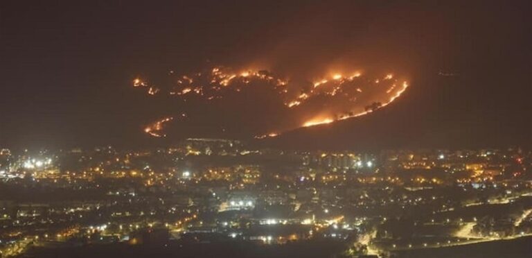 بالفيديو.. حريق كبير في “يرؤون” بقصف من “حزب الله”