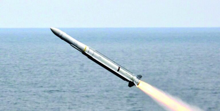 صواريخ إيرانية تضرب حيفا والكرمل (صورة وفيديو)