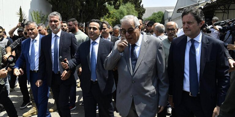 وزير السياحة يدعو لتشغيل مطار القليعات