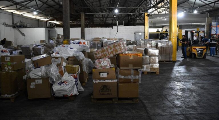 وصول طائرتان قطريتان محملتان بالمساعدات الطبية إلى مطار بيروت (فيديو)