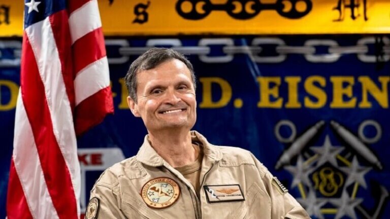 تعيين أدميرال إيراني قائداً في “سنتكوم”