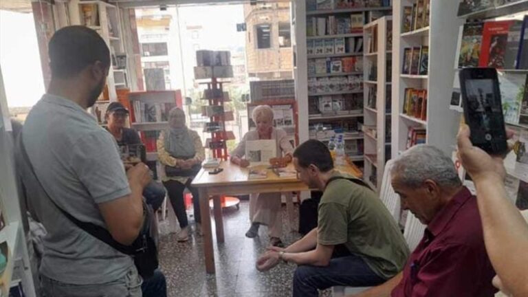 توقيف كاتبة فرنسية بسبب كتابها في الجزائر!