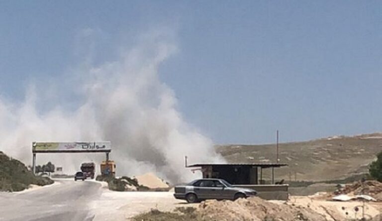 الدفاع المدني يخمد حريق الغارة في البقاع الغربي