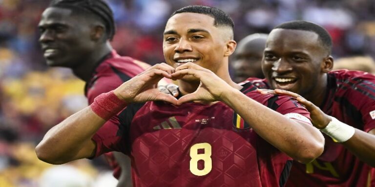 نجم بلجيكا يتحدث عن مواجهة منتخب بلاده لفرنسا