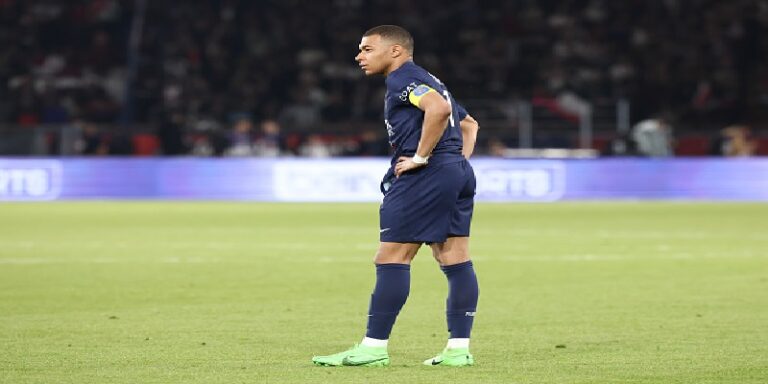 باريس سان جيرمان يحرم مبابي من مبلغ مالي كبير