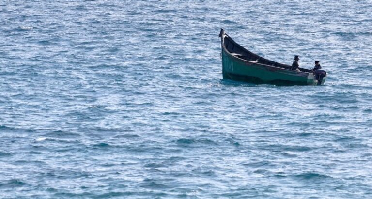 اختفاء طفلة وسط البحر بتونس
