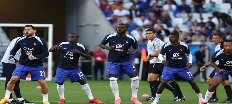 فيروس يضرب معسكر المنتخب الفرنسي