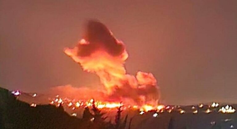 بالفيديو.. غارة على منطقة وادي جيلو ليلاً.. وإصابات في صديقين وبيت ياحون