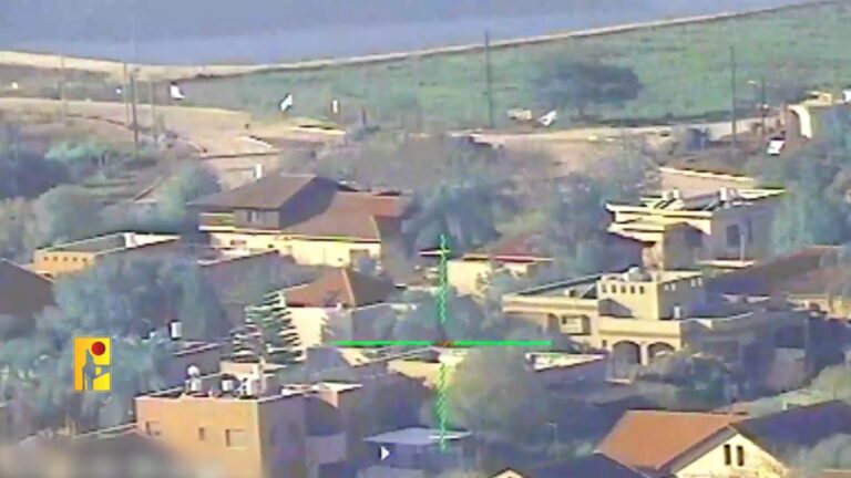 بالفيديو.. المقاومة تقصف مبنى بجنود العدو في “كفاريوفال”