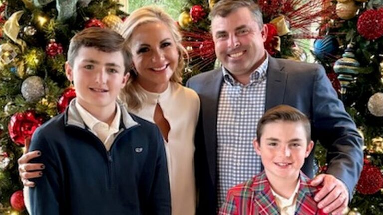 مقتل 5 من عائلة واحدة بحادث سقوط طائرة في نيويورك