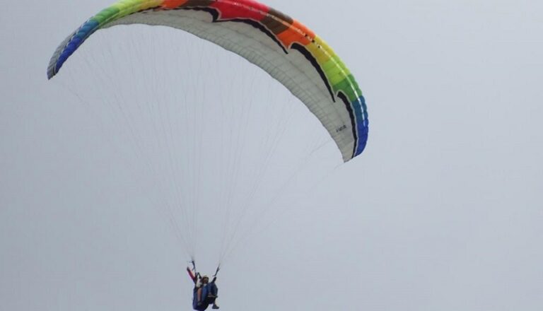 سقوط شابين على سطح مبنى في جونية