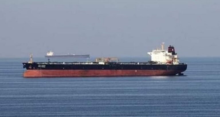 انفجار يصيب ناقلتين روسيتين في البحر الأسود