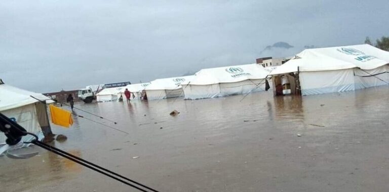 إنهيار 665 منزلاً ونزوح 3325 شخصاً في السودان