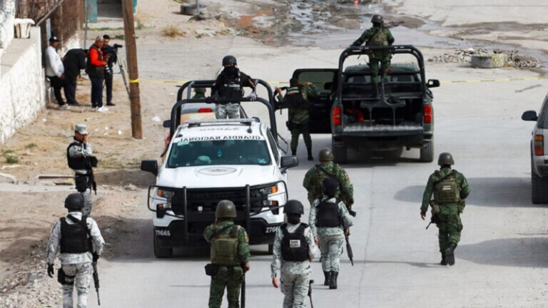 قتلى بمواجهة مسلحة بين عصابتي مخدرات في المكسيك