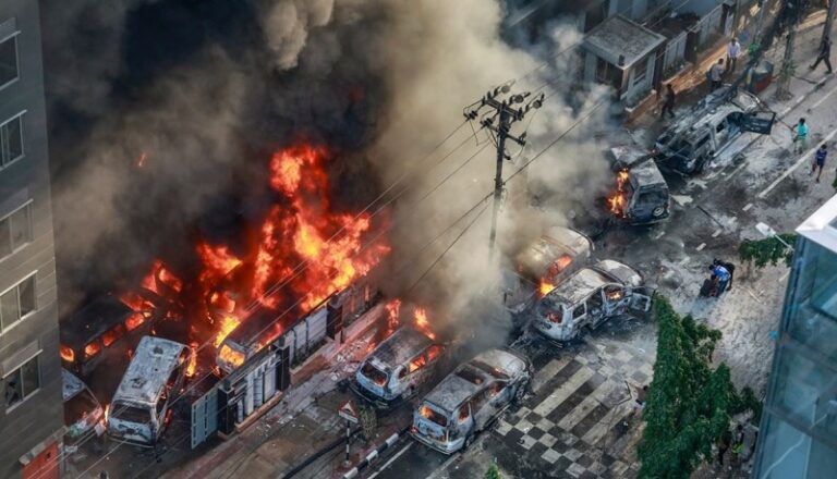 قتلى بمواجهات بين متظاهرين في بنغلادش