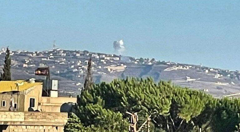 قصف فوسفوري على مركبا.. وغارة على كفركلا