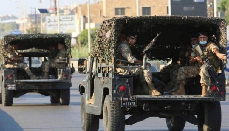 نجاة عناصر للجيش من رشقات رشاشة صهيونية