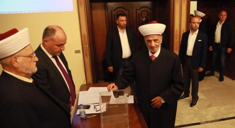 دريان يُمدّد لمجالس الأوقاف مجدّداً: الانتخاب ممنوع!