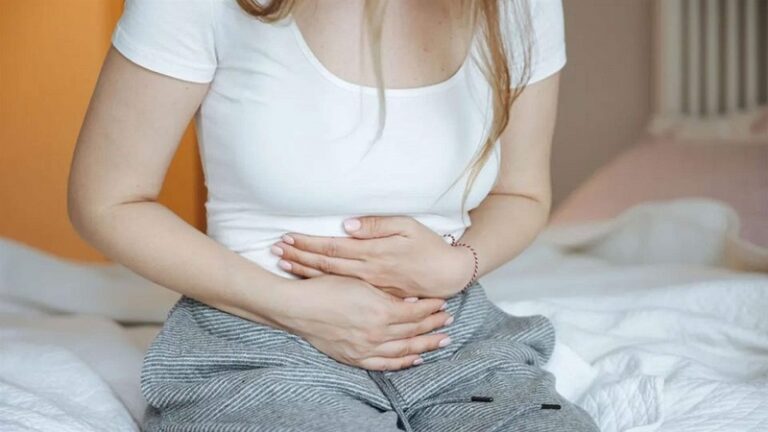 ما علاقة التهاب بطانة الرحم بسرطان المبيض؟