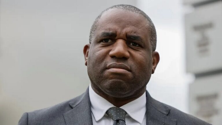 وزير الخارجية البريطاني: نسعى للتعامل مع هيئة “تحرير الشام”