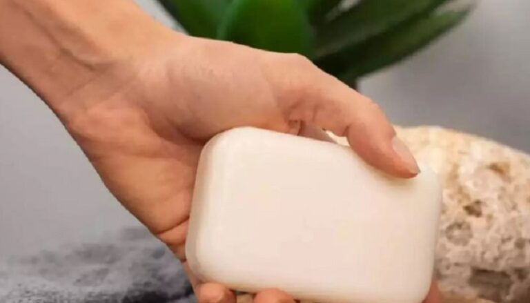 رائحة صابون جاذبة للبعوض؟