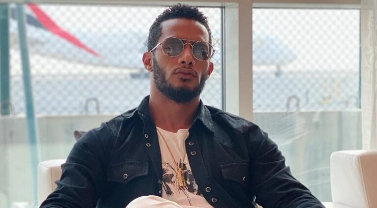 محمد رمضان معتذراً: “الإعتراف بالخطأ من شيم الكبار”! (فيديو)