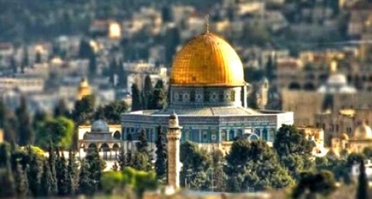 إستباحة صهيونية لـ”الأقصى”!