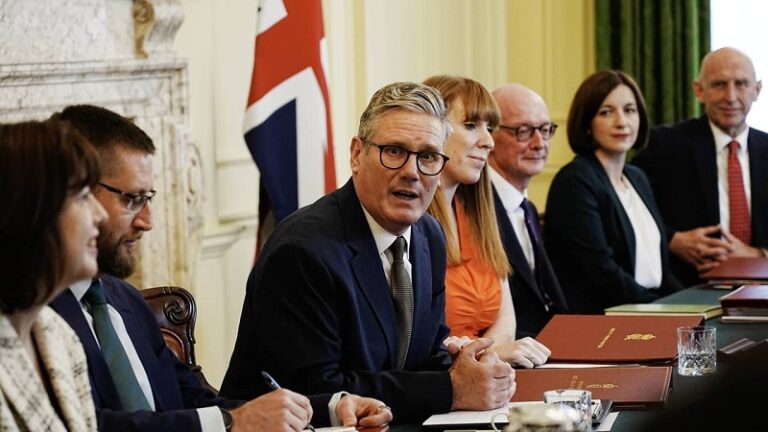 وفد حكومي بريطاني يصل لبنان الأربعاء