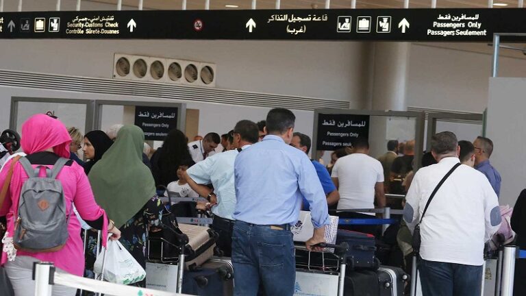 من هي الدول التي دعت رعاياها لمغادرة لبنان؟