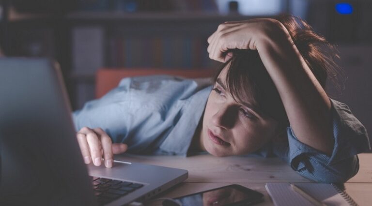 عواقب إدمان العمل!