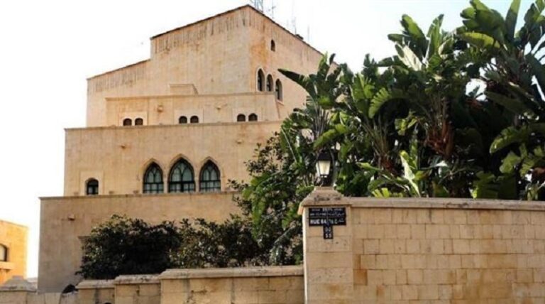 عين التينة: “إسمع.. وطنّش”