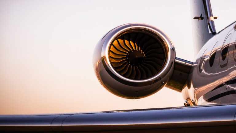 الظهور الأول لـ”التاكسي الطائر” في السعودية! (فيديو)