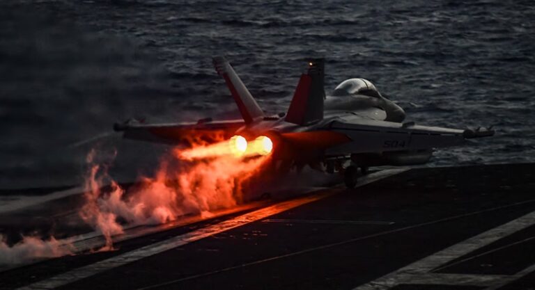 “أنصار الله”: لن نسمح بمرو أي سفينة صهيونية عبر البحر الأحمر