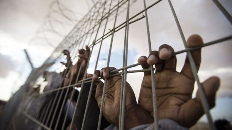 الاحتلال يفرج عن صحافي معتقل في غزة