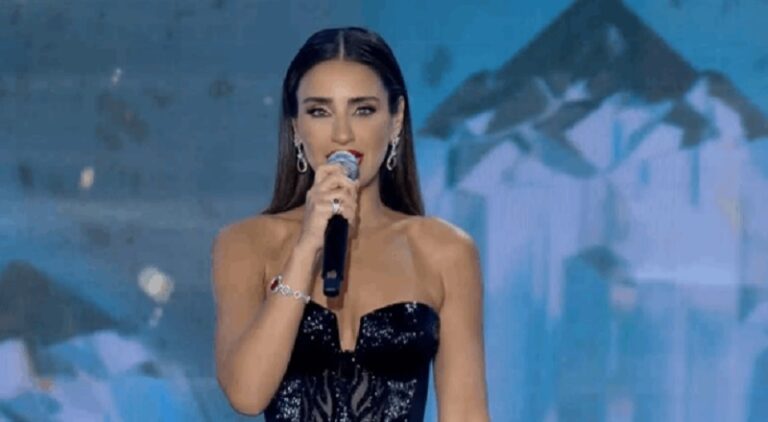 إطلالتان لإيمي صياح في حفل ملكة الجمال من توقيع طوني رعد