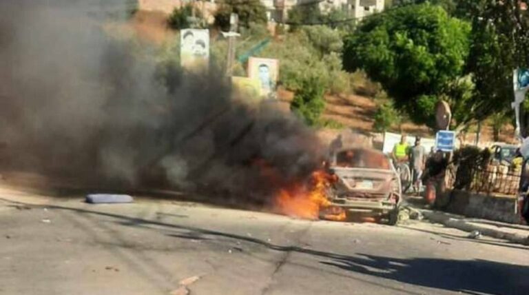 جريحان باستهداف سيارة في كونين (فيديو)