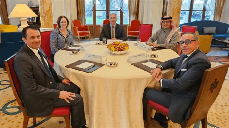 لا مبادرة خارجية جديدة