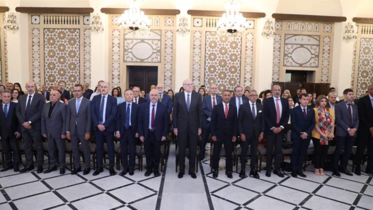 ميقاتي والأبيض ناقشا خطة مكافحة السرطان