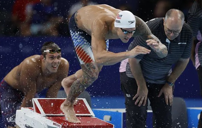 ذهبية للولايات المتحدة الأميركية بسباق التتابع 4 مرات