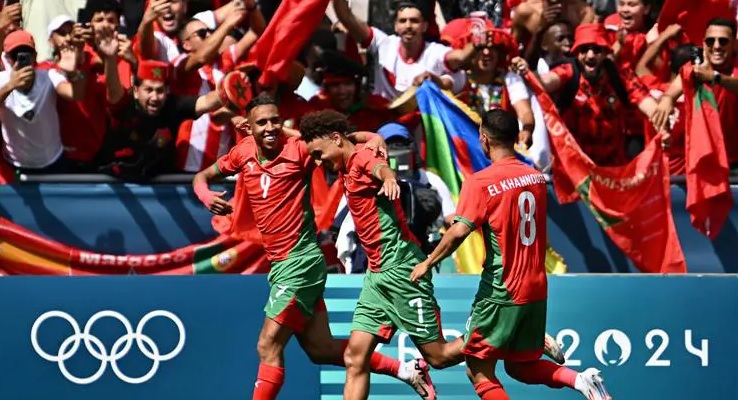 نجم المغرب مهدد بالغياب عن المباراة الحاسمة أمام العراق