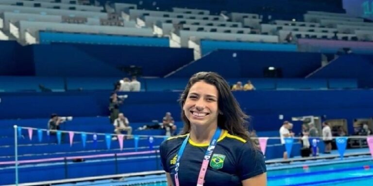 إستبعاد سباحة برازيلية من أولمبياد باريس!