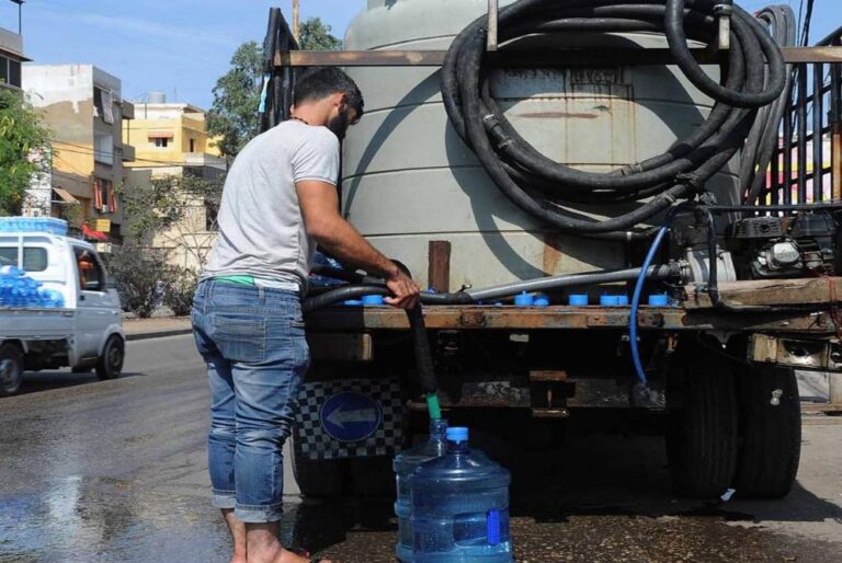 انقطاع المياه